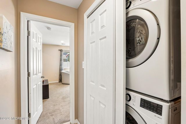5 Farmdale Road, Hazlet, NJ 07730