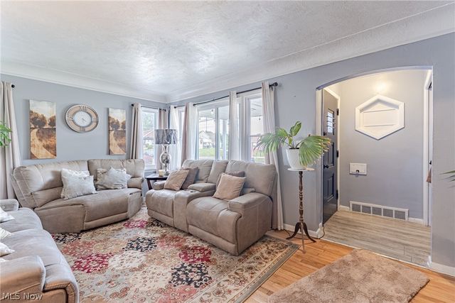 13611 Cranwood Park Boulevard, Garfield Heights, OH 44125