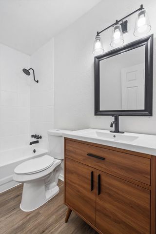 6310 Shadow BND, Austin, TX 78745