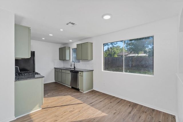 6310 Shadow BND, Austin, TX 78745