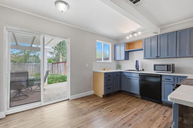 215 Mesa St, Wheatland, CA 95692