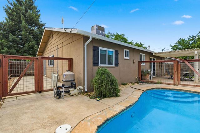 215 Mesa St, Wheatland, CA 95692