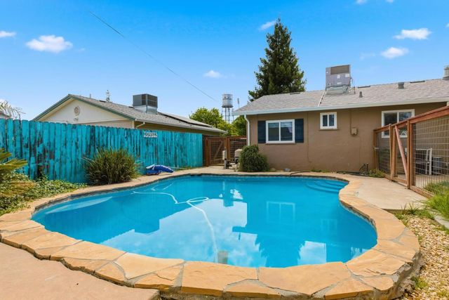 215 Mesa St, Wheatland, CA 95692