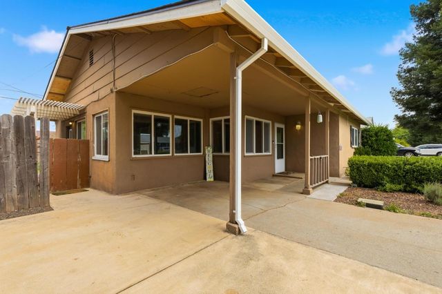 215 Mesa St, Wheatland, CA 95692