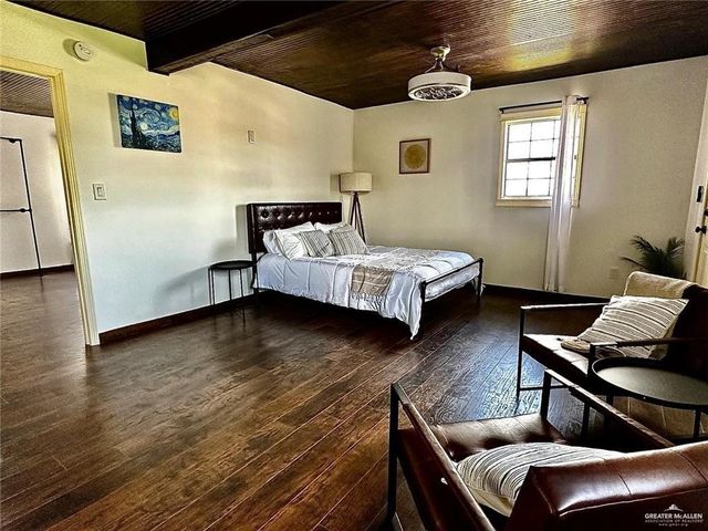 1320 Kendlewood Avenue, Mcallen, TX 78501