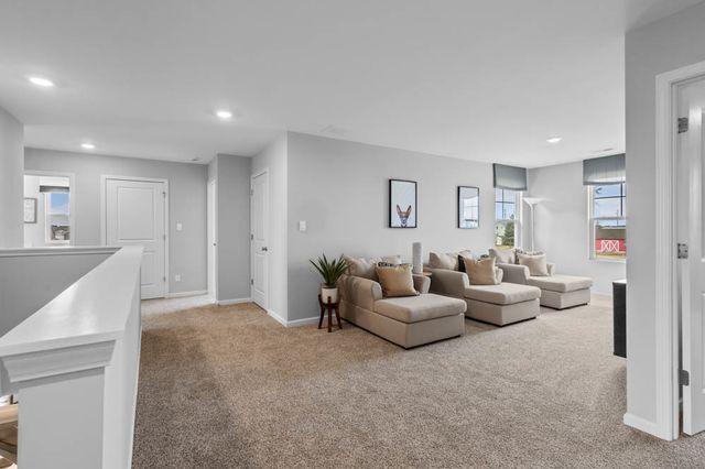 2561 Santa Fe Drive, Pingree Grove, IL 60140