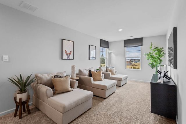 2561 Santa Fe Drive, Pingree Grove, IL 60140