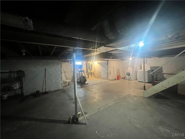 400 Monticello Drive North, Syracuse, NY 13205