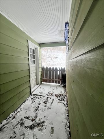 400 Monticello Drive North, Syracuse, NY 13205