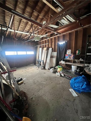 400 Monticello Drive North, Syracuse, NY 13205