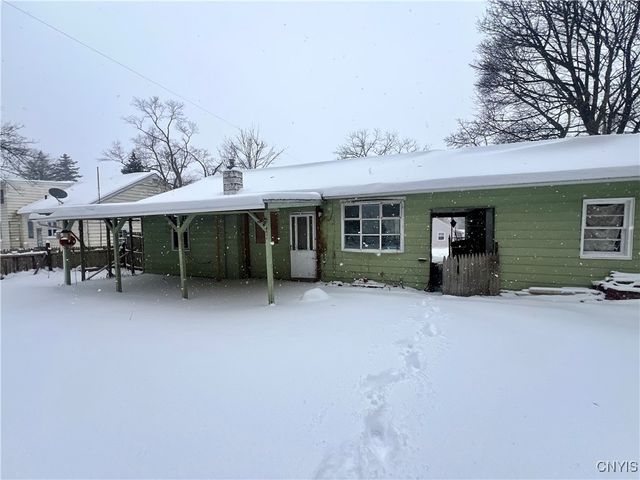 400 Monticello Drive North, Syracuse, NY 13205