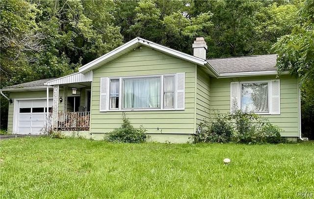 400 Monticello Drive North, Syracuse, NY 13205