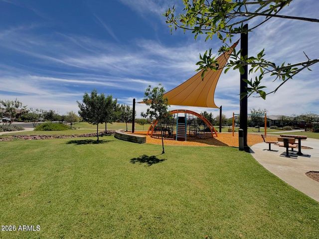 9416 W HEATHERBRAE Drive, Phoenix, AZ 85037
