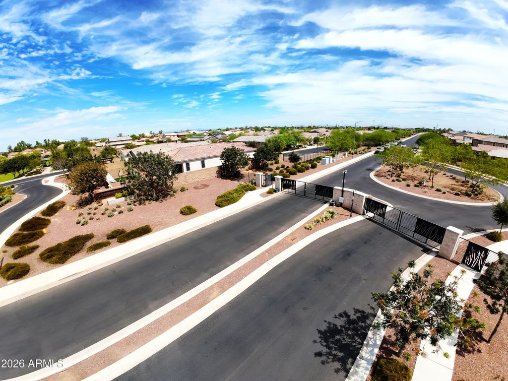 9416 W HEATHERBRAE Drive, Phoenix, AZ 85037 — photo 3