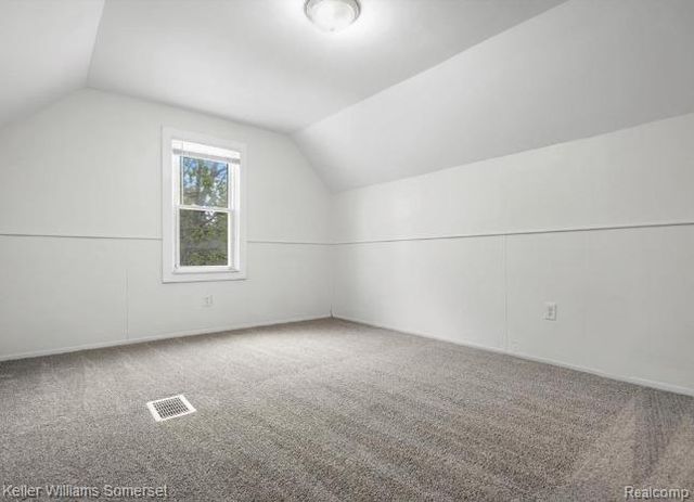 22625 Oaklane Street, Warren, MI 48089