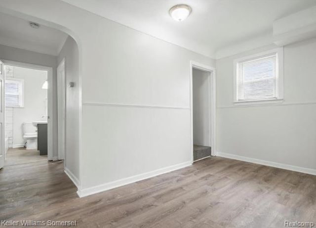 22625 Oaklane Street, Warren, MI 48089