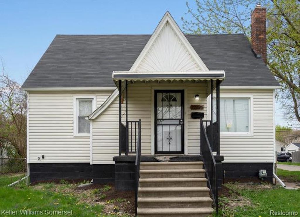 22625 Oaklane Street, Warren, MI 48089