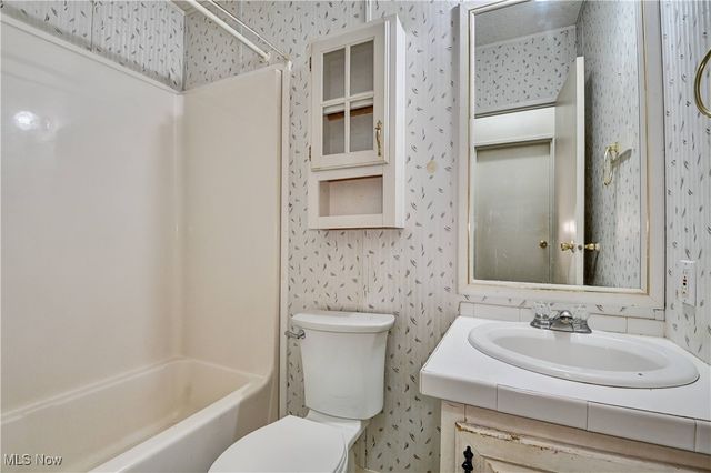 10441 Township Road 262, Millersburg, OH 44654