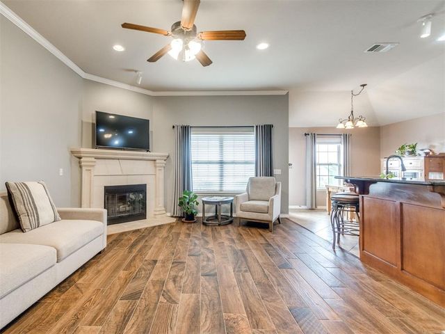 1524 Rangeline Road, Norman, OK 73071