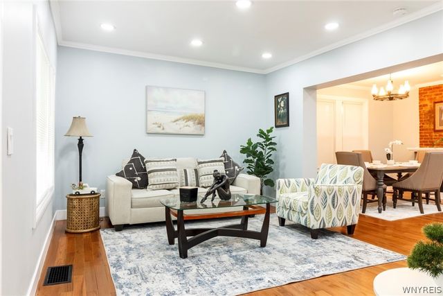 49 Massachusetts Avenue, Buffalo, NY 14213