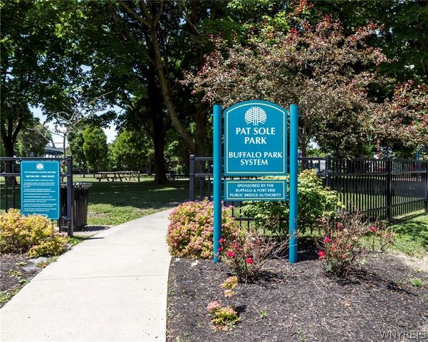 49 Massachusetts Avenue, Buffalo, NY 14213