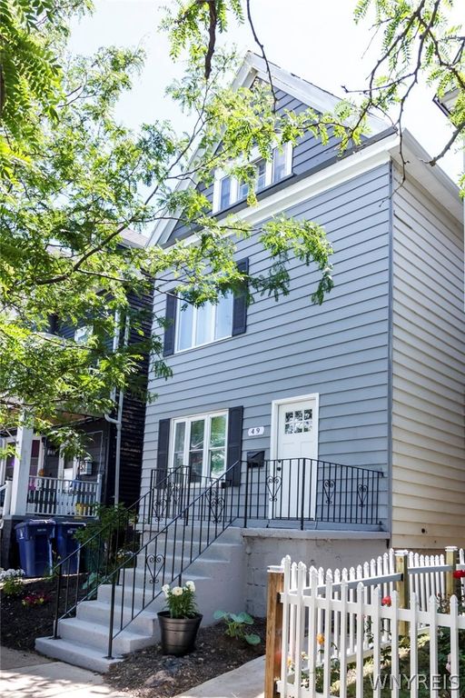 49 Massachusetts Avenue, Buffalo, NY 14213