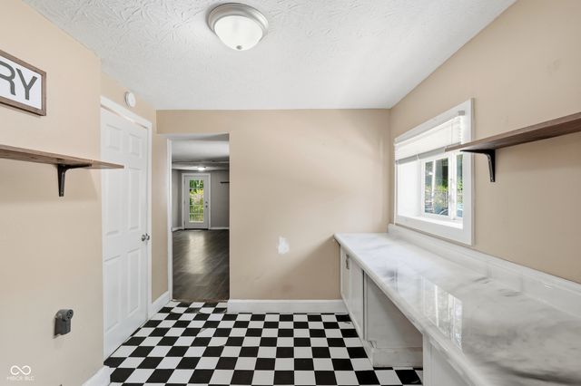 2520 W 60th Street, Indianapolis, IN 46228