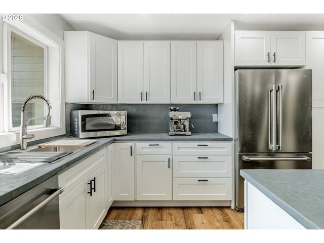 14730 Se LUELLA Ln, Milwaukie, OR 97267