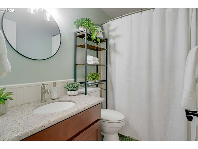 14730 Se LUELLA Ln, Milwaukie, OR 97267