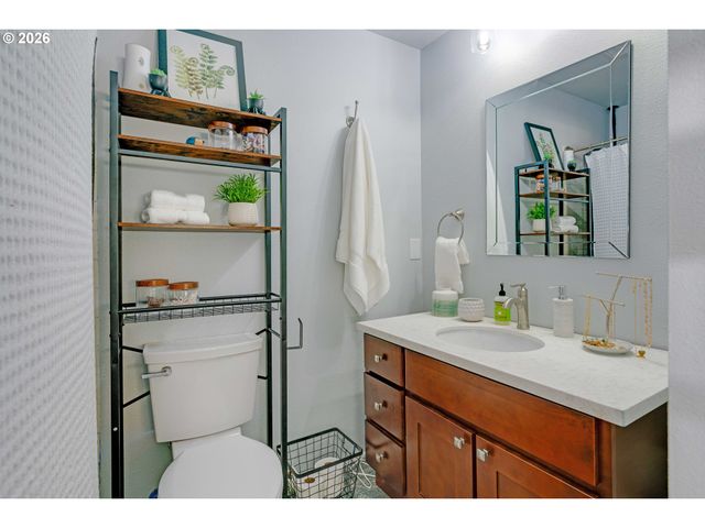 14730 Se LUELLA Ln, Milwaukie, OR 97267