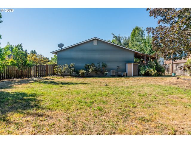 14730 Se LUELLA Ln, Milwaukie, OR 97267