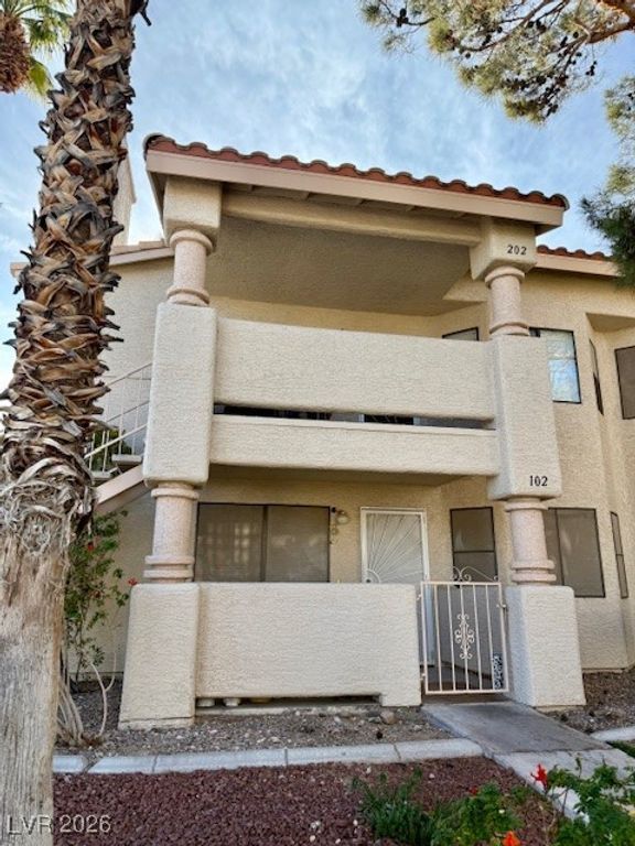 1105 Sulphur Springs Lane 202, Las Vegas, NV 89128