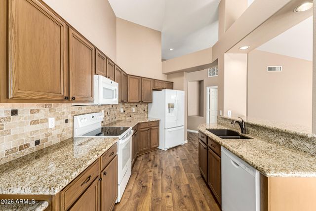 9041 W ESCUDA Drive, Peoria, AZ 85382