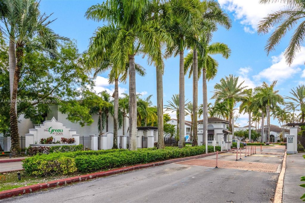 9766 NW 47th Ter 166, Doral, FL 33178