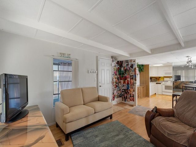 335 NE Tropicalia Lane, Jensen Beach, FL 34957