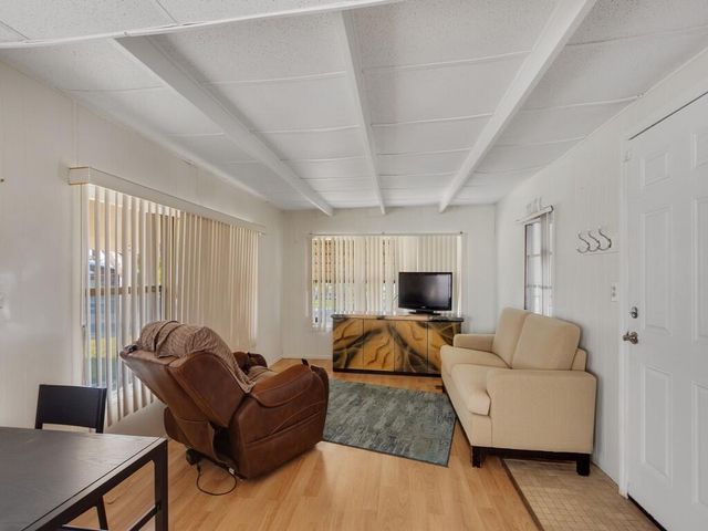 335 NE Tropicalia Lane, Jensen Beach, FL 34957