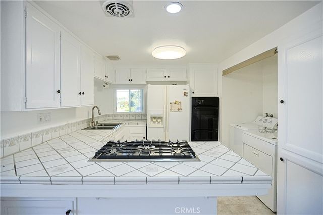 1328 W 214th Street, Torrance, CA 90501