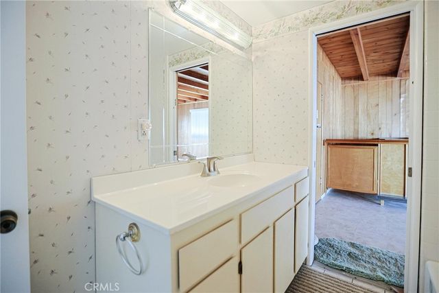 1328 W 214th Street, Torrance, CA 90501