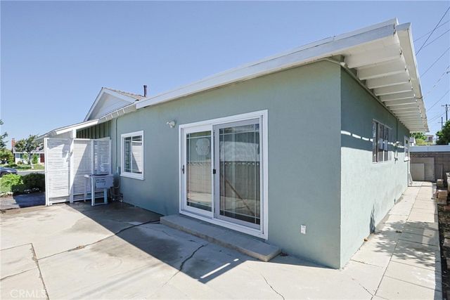 1328 W 214th Street, Torrance, CA 90501