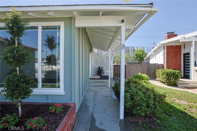 1328 W 214th Street, Torrance, CA 90501