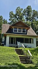 3902 NORTHWESTERN Pkwy, Louisville, KY 40212