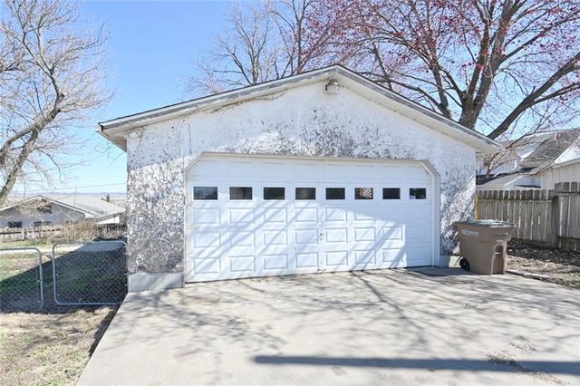 308 R Street, Atchison, KS 66002