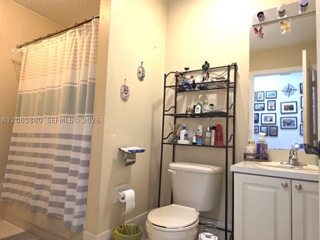 15101 SW 180th Ter, Miami, FL 33187