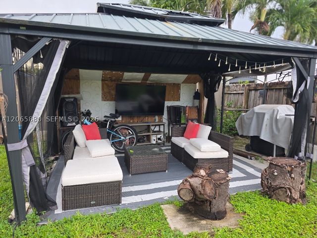 15101 SW 180th Ter, Miami, FL 33187