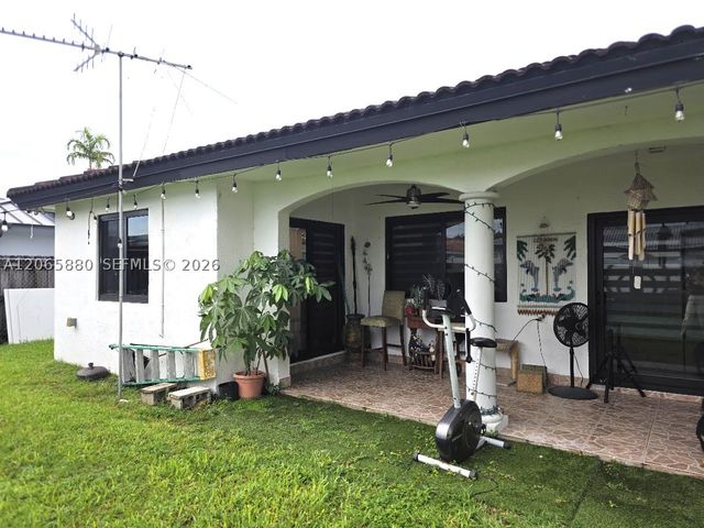 15101 SW 180th Ter, Miami, FL 33187