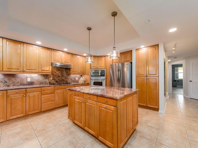 1370 GULF BOULEVARD 402, Clearwater Beach, FL 33767