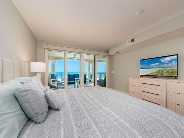 1370 GULF BOULEVARD 402, Clearwater Beach, FL 33767