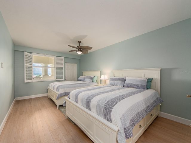 1370 GULF BOULEVARD 402, Clearwater Beach, FL 33767