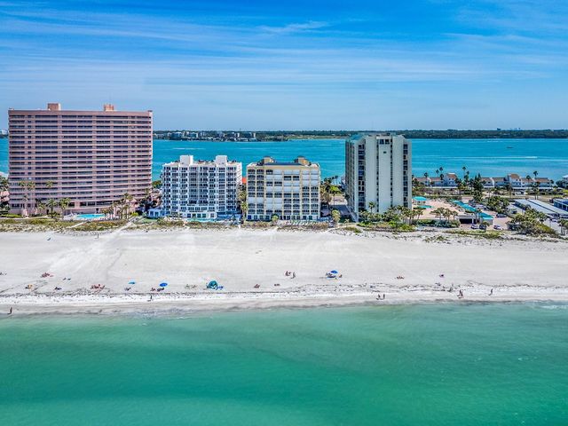 1370 GULF BOULEVARD 402, Clearwater Beach, FL 33767