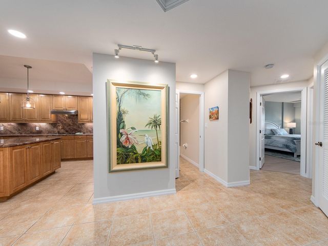 1370 GULF BOULEVARD 402, Clearwater Beach, FL 33767